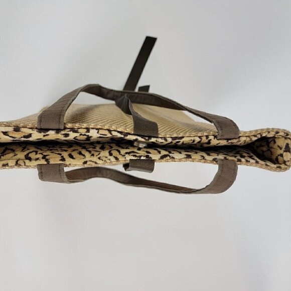 B's Straw Tote with Leopard Print Lining - Picture 3 of 6